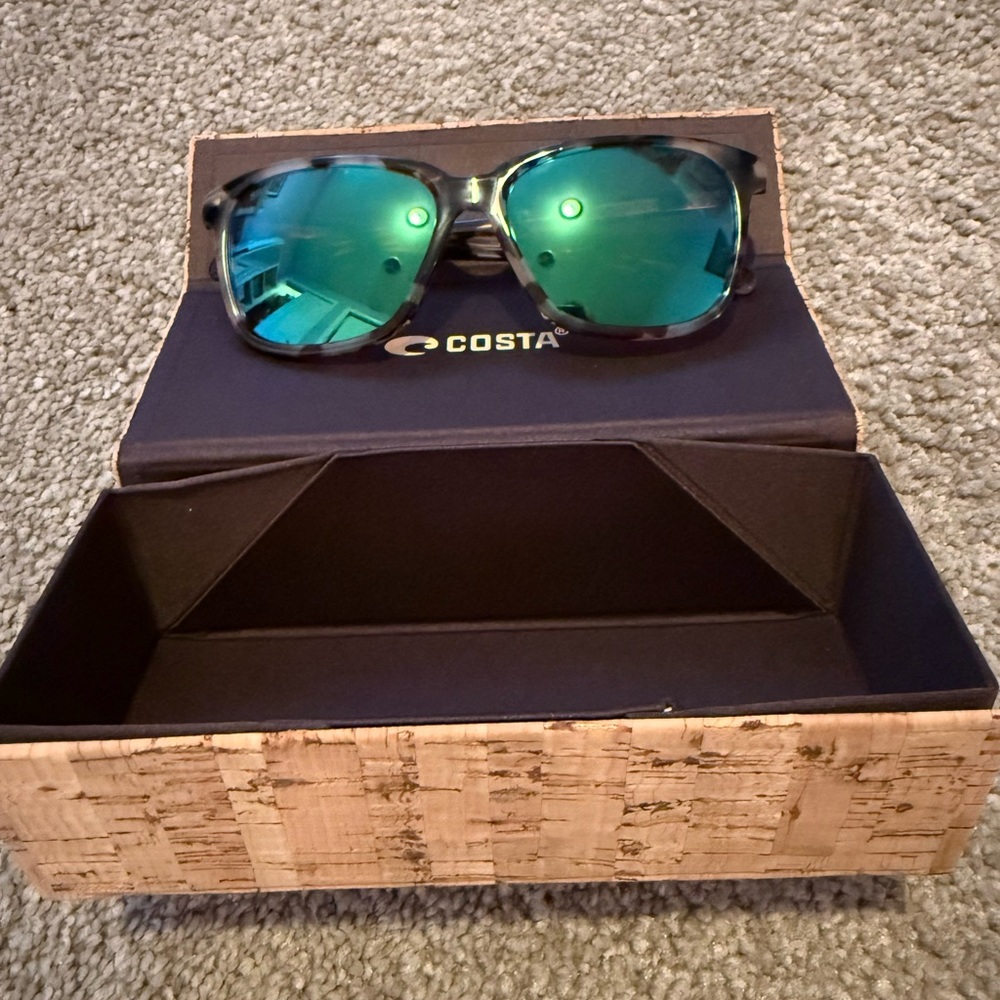 Costa Women’s Teal Mirrored Polarized Sunglasses